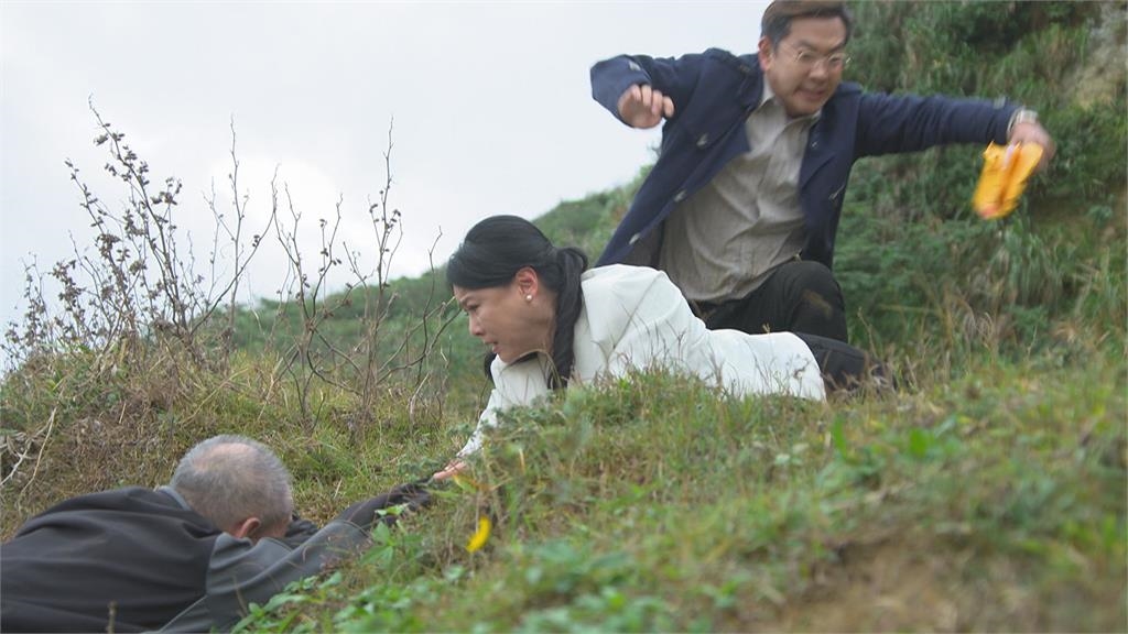79歲張柏舟8點檔《愛的榮耀》挑戰滾山坡!眾人比他還緊張