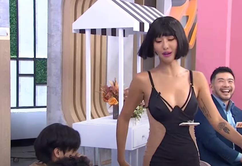 薔薔長髮全沒了!「短髮齊瀏海」超浮誇禮服讓小S喊:根本埃及豔后