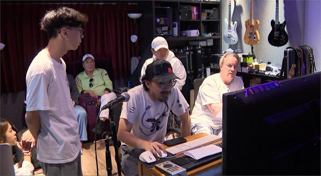 為這部國片獻唱主題曲　霍正奇：音樂一下突然崩潰！抱著導演哭好久