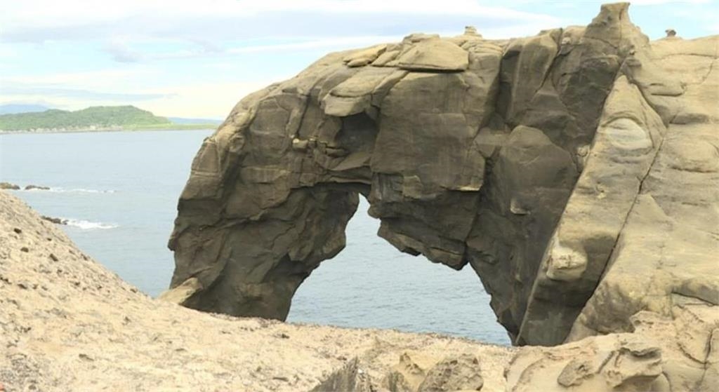 象鼻岩「鼻子整塊掉」要改什麼名？網腦洞大開「1答案」笑翻：有畫面了