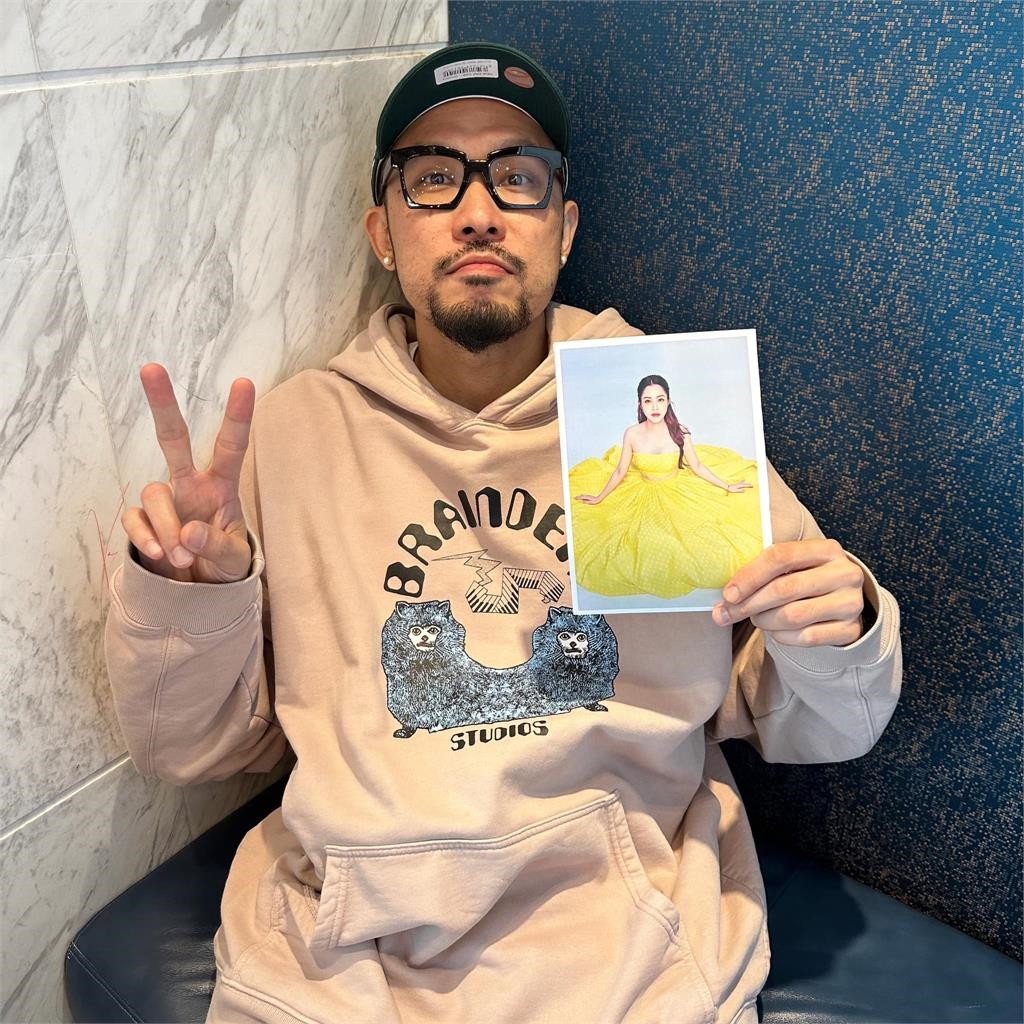 熱狗「世紀大和解」徐懷鈺!「同框合照」曝她45歲素顏狀態…網跪:見證歷史