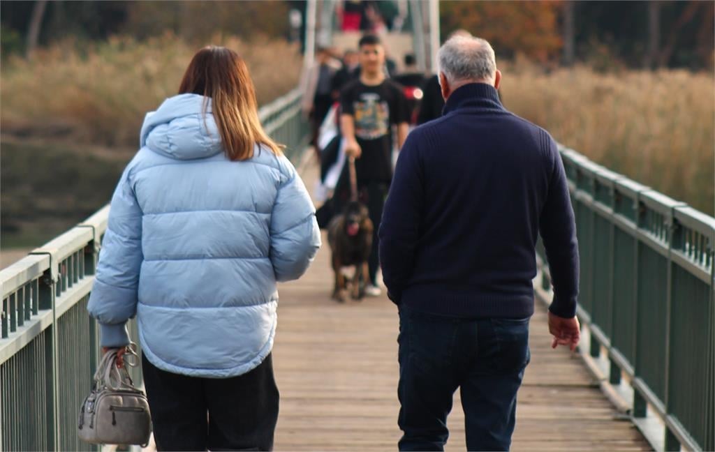 發熱衣不保暖怎辦？醫曝「3大NG穿法」越穿越冷　2類人少碰防傷身