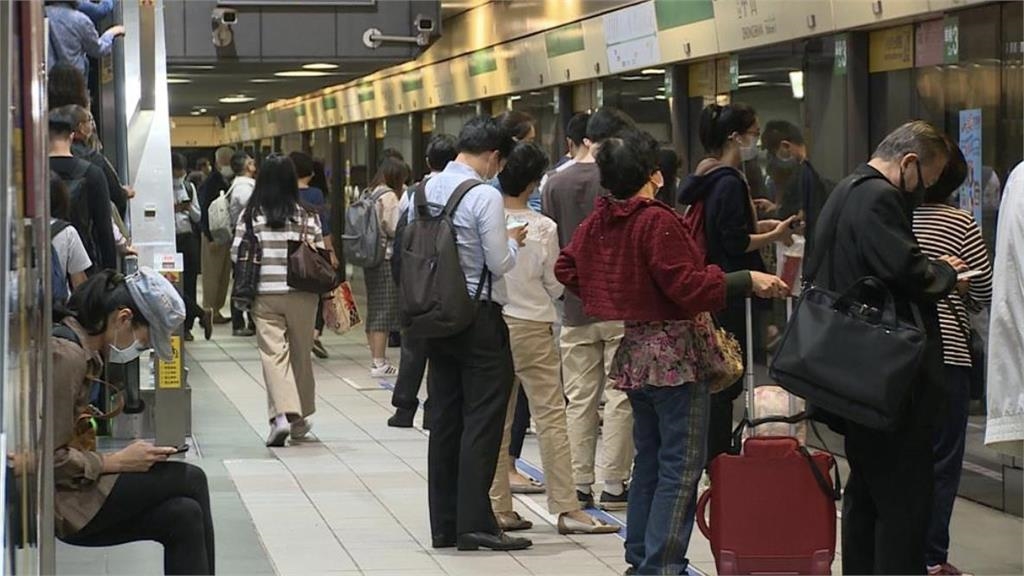 捷運中山站「假日為啥一堆妹」?內行揭3特色:不懂100%直男