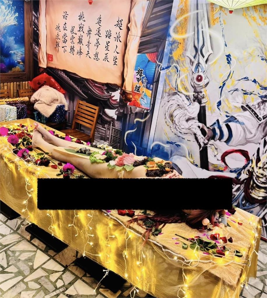 超哥端「全真空辣妹」宴客？「超派畫面」驚呆網：真．海鮮拼盤！