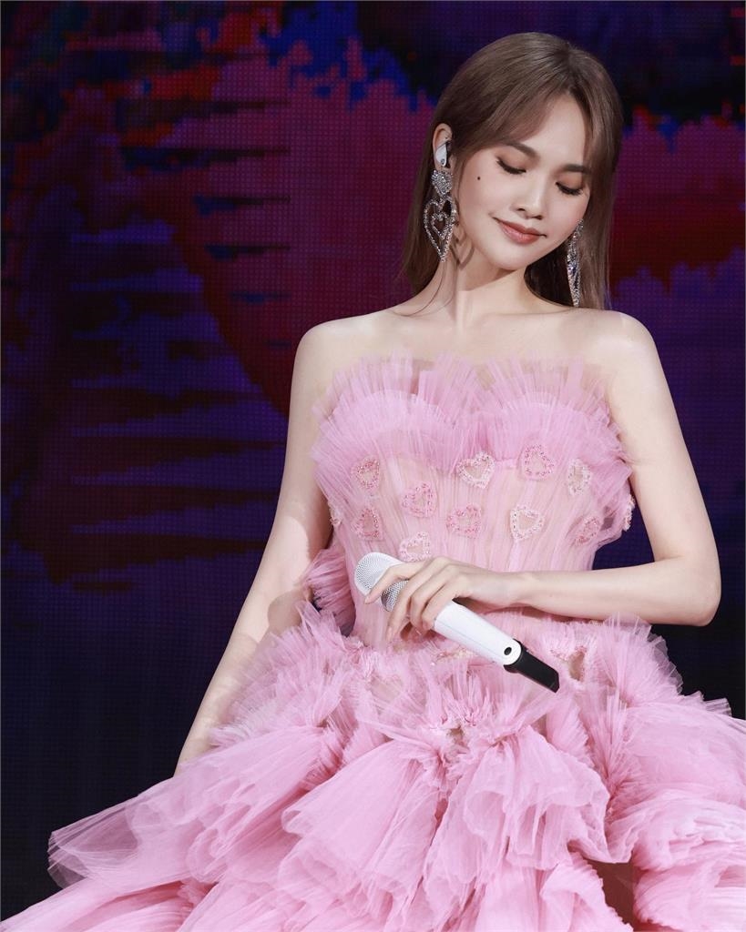 痛踩河南人地雷「苦救中國市場」?楊丞琳北京「脫口這1句」粉絲狂冒汗