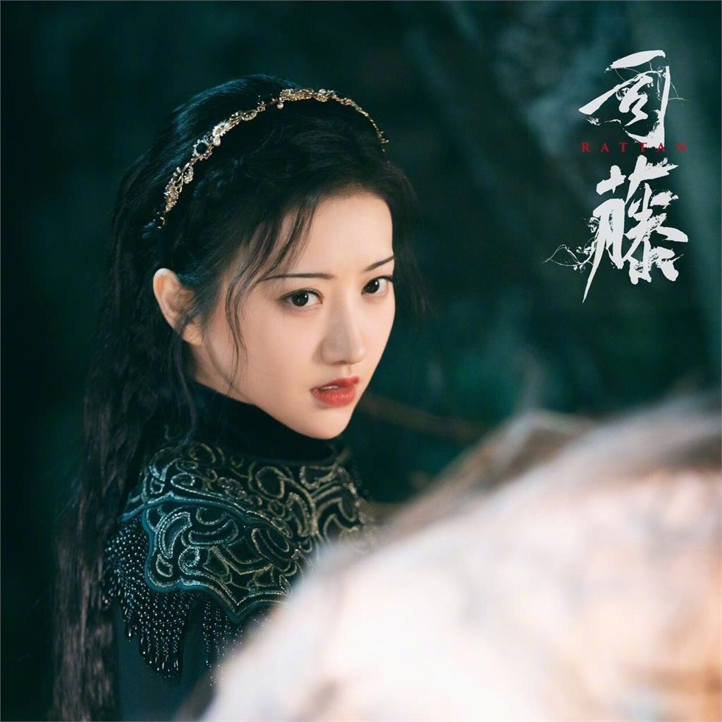 昔捲私密照外流!中國女星突PO「甜味奶黃包」近照…長髮全剪「撞臉Dora」