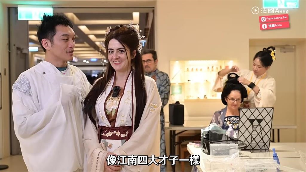 穿古裝遊故宮！法國媽媽「一秒化身古代美人」　6旬尪烙情話閃瞎眾人