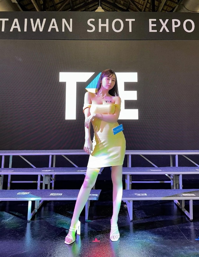 「日本兇版哥吉拉」現身台灣大解放!無肩帶戰袍「包不住大BOSS」全網暈船