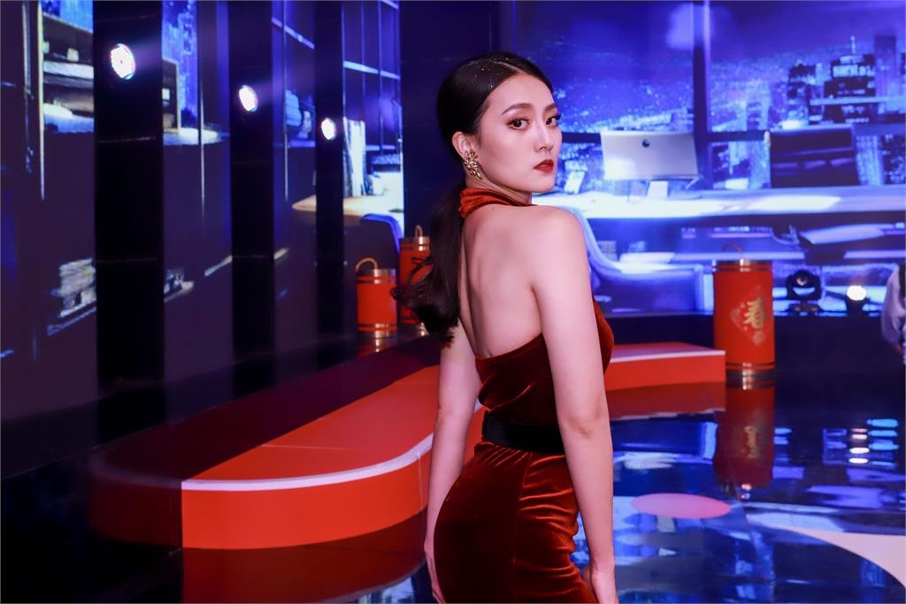 非本科班沒想到國標舞當才藝!顏曉筠被網友封「練舞奇才」對打都來真的