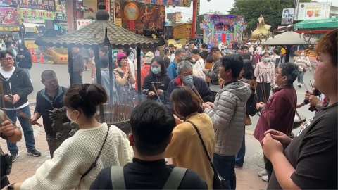 南投紫南宮大年初一「不發放錢母」　彰化順澤宮發錢母加贈限量紀念帽