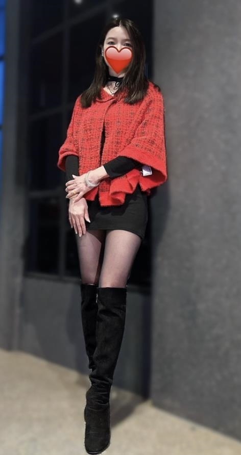 郭鬼鬼曬「超正親娘」拜年照!全身包緊緊「這部位露一半」網嚎:太扯