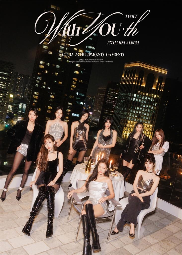 TWICE回歸周子瑜「緊靠C位」凹姿勢 網讚:論視覺還是最能打的