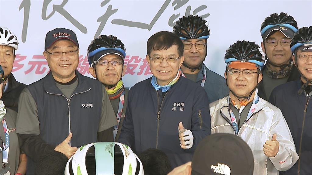 王國材領騎體檢環島自行車路網　台灣騎時很美麗！打造自行車騎乘聖地