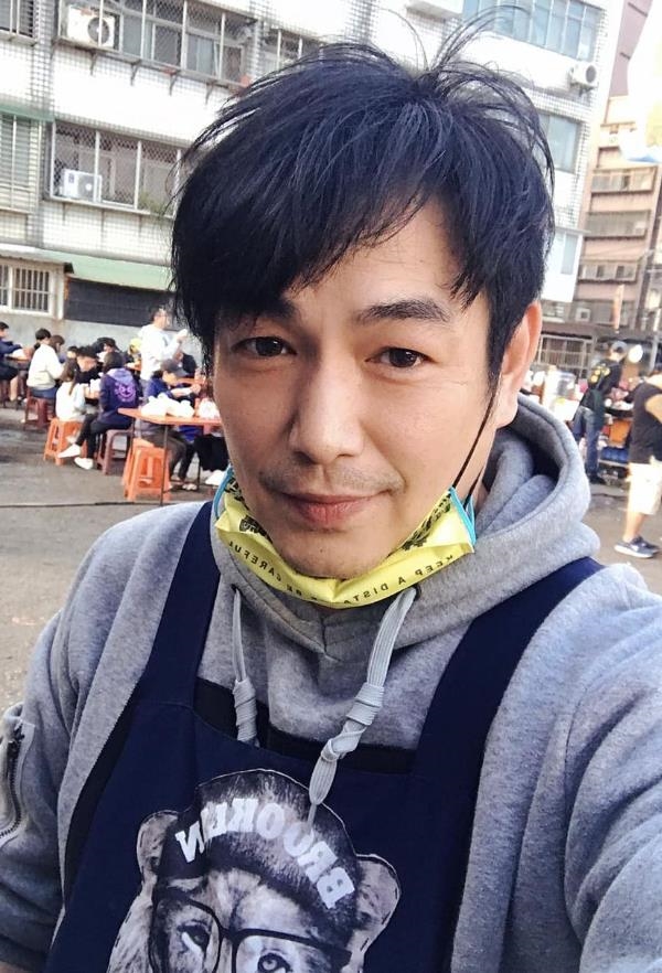 虧西施妹遭封殺《戲說》男星不賣了!告別6年夜市人生「是否復出」這樣回