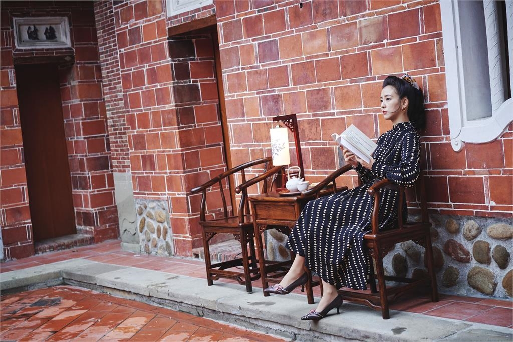 《商魂》創台劇天花板!周曉涵床戰小王…李國毅螢幕觀賞「偷情實況」超緊張