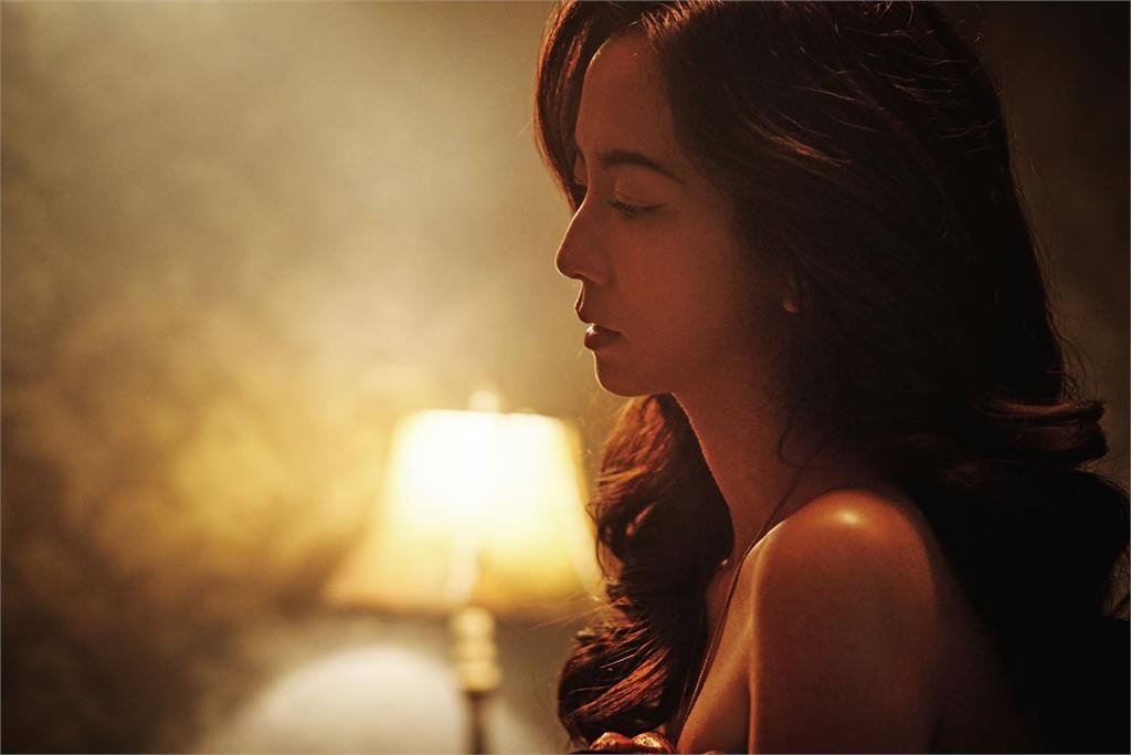 《商魂》創台劇天花板!周曉涵床戰小王…李國毅螢幕觀賞「偷情實況」超緊張