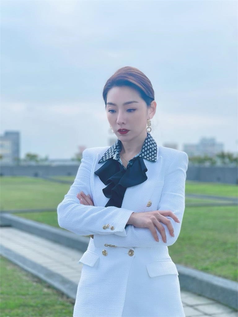院長夫人與她的3個男人!《愛的榮耀》賴芊合親揭眾人「複雜關係」