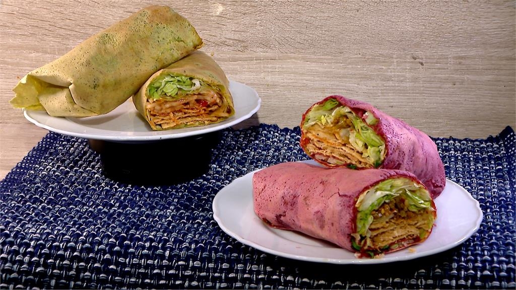 中國東北「煎餅果子」玩創意　加入甜菜根、菠菜五彩繽紛