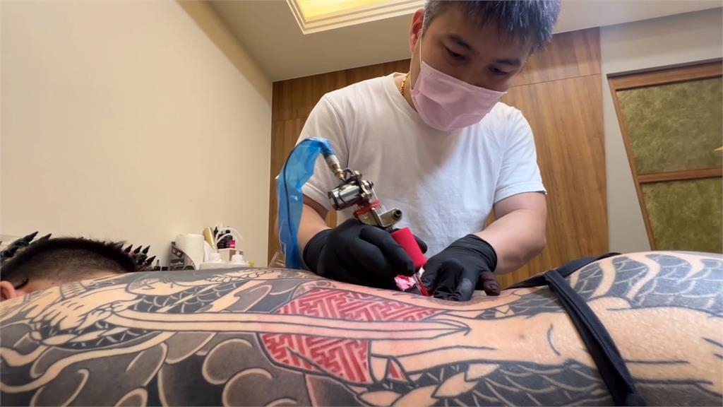 台灣之光! 巴黎紋身大會、陳韋佐勇奪金銀牌