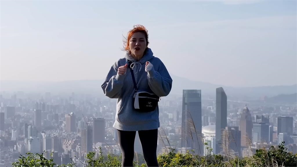 死狀悽慘！祈福紙片人剛升天「秒成碎片」　YTR笑喊：友誼結束了