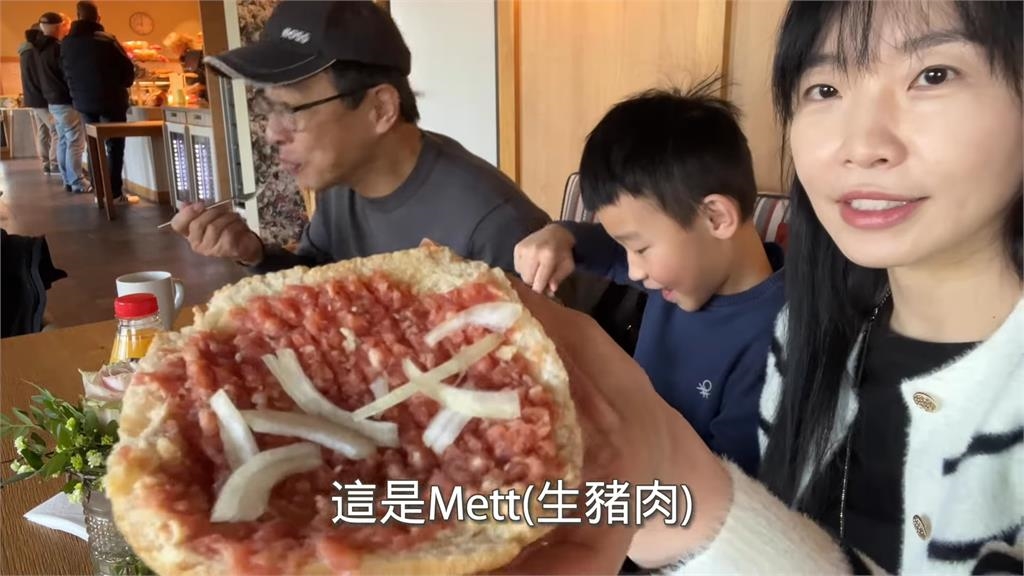 麵包選項百百種!台家庭揭德國超豐盛豪華早餐 網友羨煞:好想吃