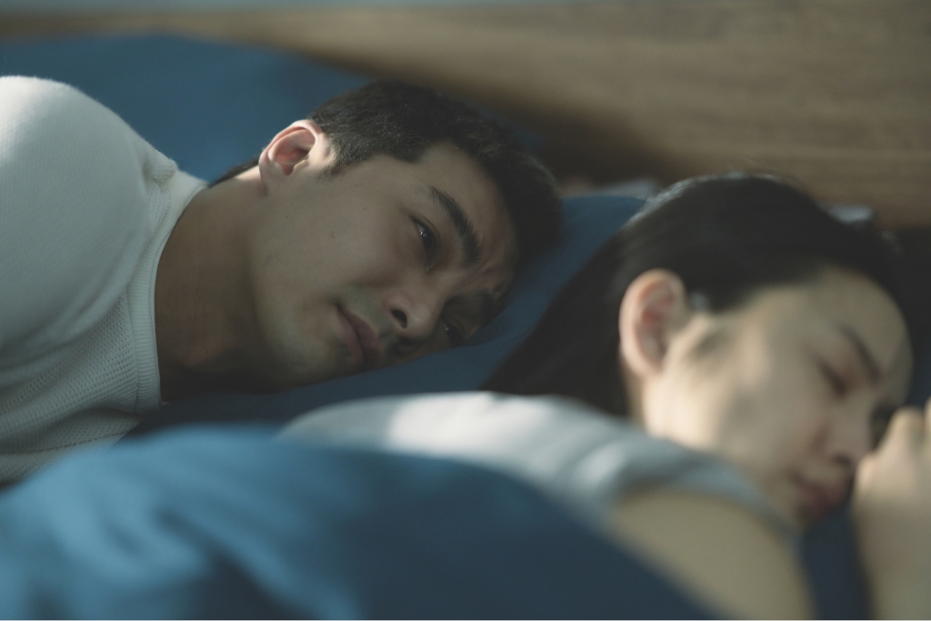 林依晨被誤會了 ! 洗清原來不是小三 ! 賀軍翔「眼睛都不准笑」細膩演技獲觀眾大讚