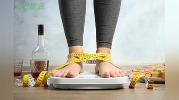 減肥天天量體重？醫曝「1類人」別亂量」　3小撇步幫你控制體重