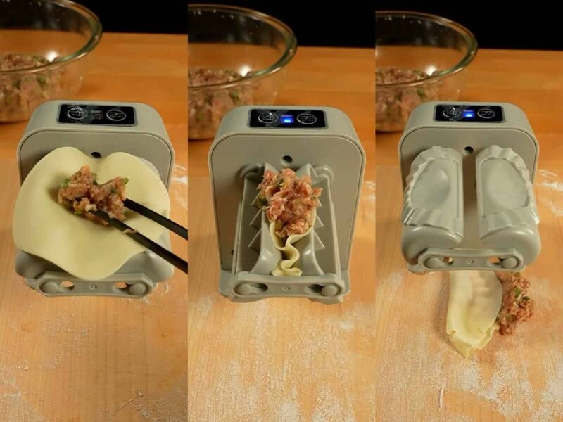 日本廚師用「迷你自動包水餃機」超崩潰！全數失敗氣到打機器笑翻網友