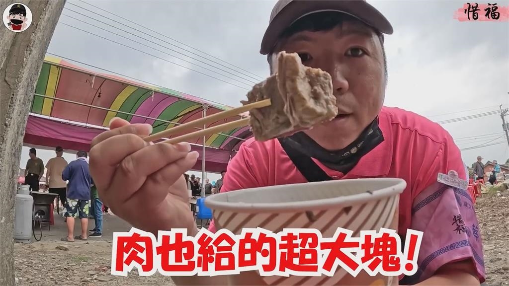 大甲媽限定!老闆煮千斤藥燉排骨餵飽香客 信眾感動:珍惜這份人情味