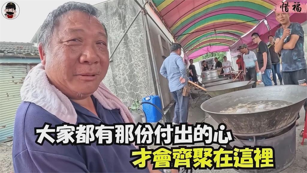 大甲媽限定!老闆煮千斤藥燉排骨餵飽香客 信眾感動:珍惜這份人情味