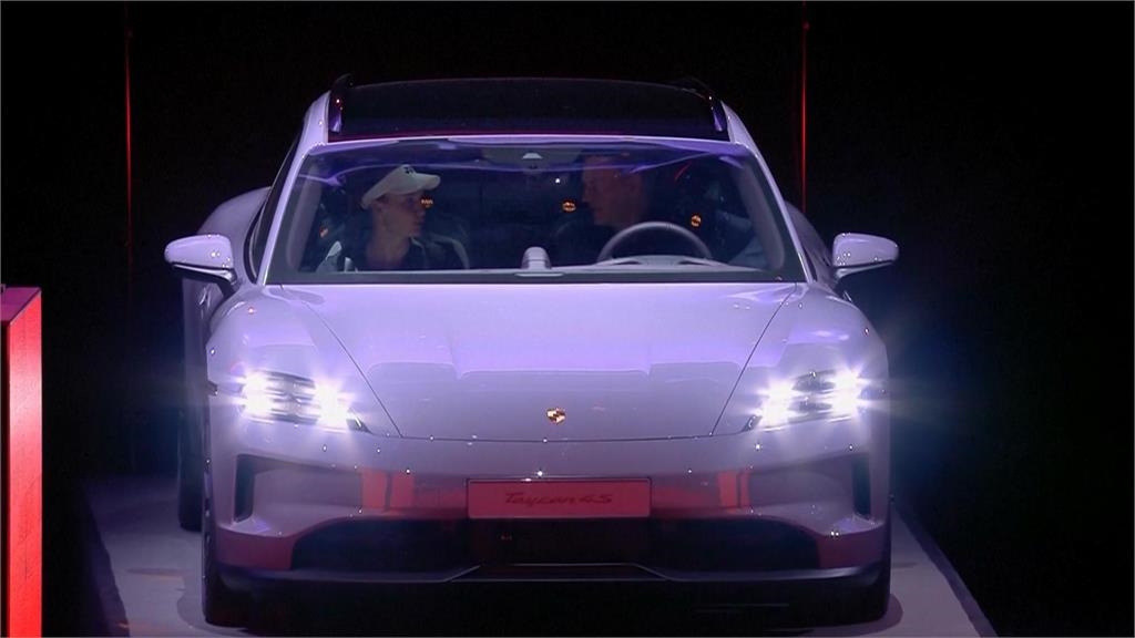 斯圖加特公開賽女雙封后! 詹皓晴成台灣第一人