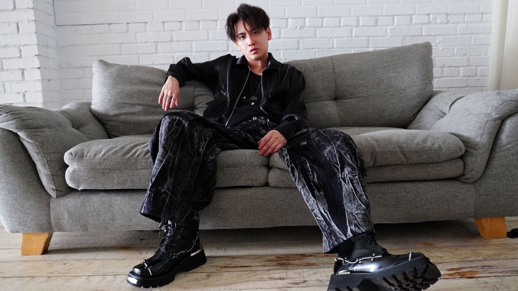 昔《終極三國》劉備 (脩) 回來了 ! 認了過去苦追名利 讓身心煎熬 