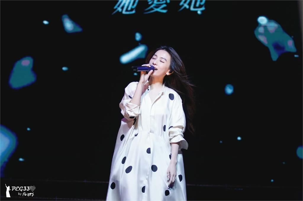 因「沒寫一家人」遭中國取消演出!田馥甄神回應網瘋讚…媽媽心疼發聲了