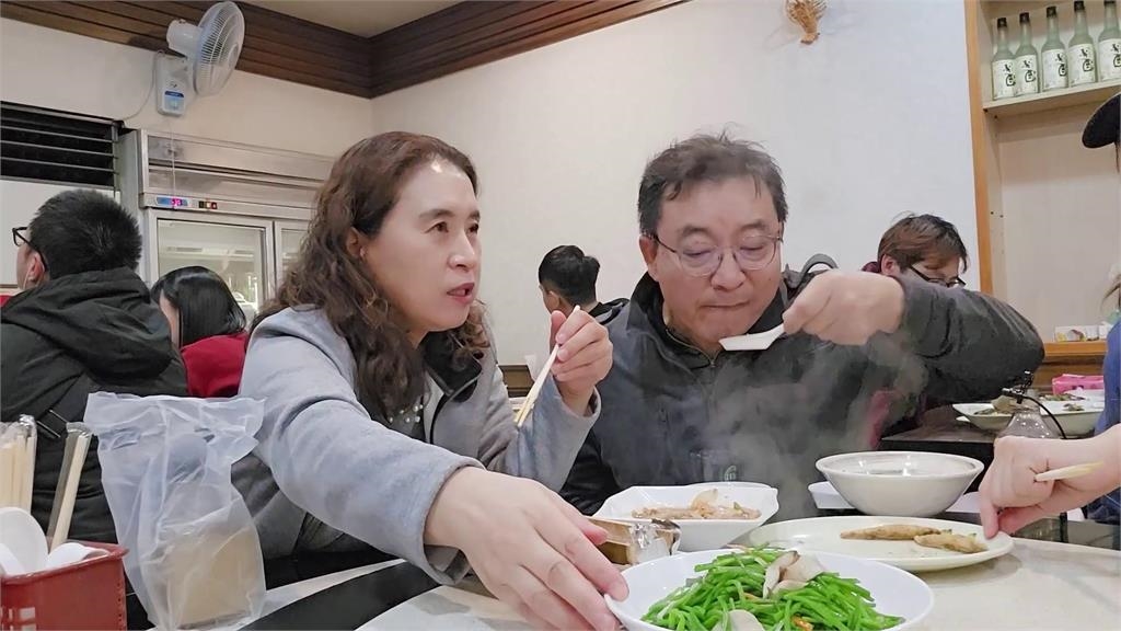 原來長這樣！南韓媽媽來台初見「炒水蓮」真面目　嚇喊：怎麼這麼細