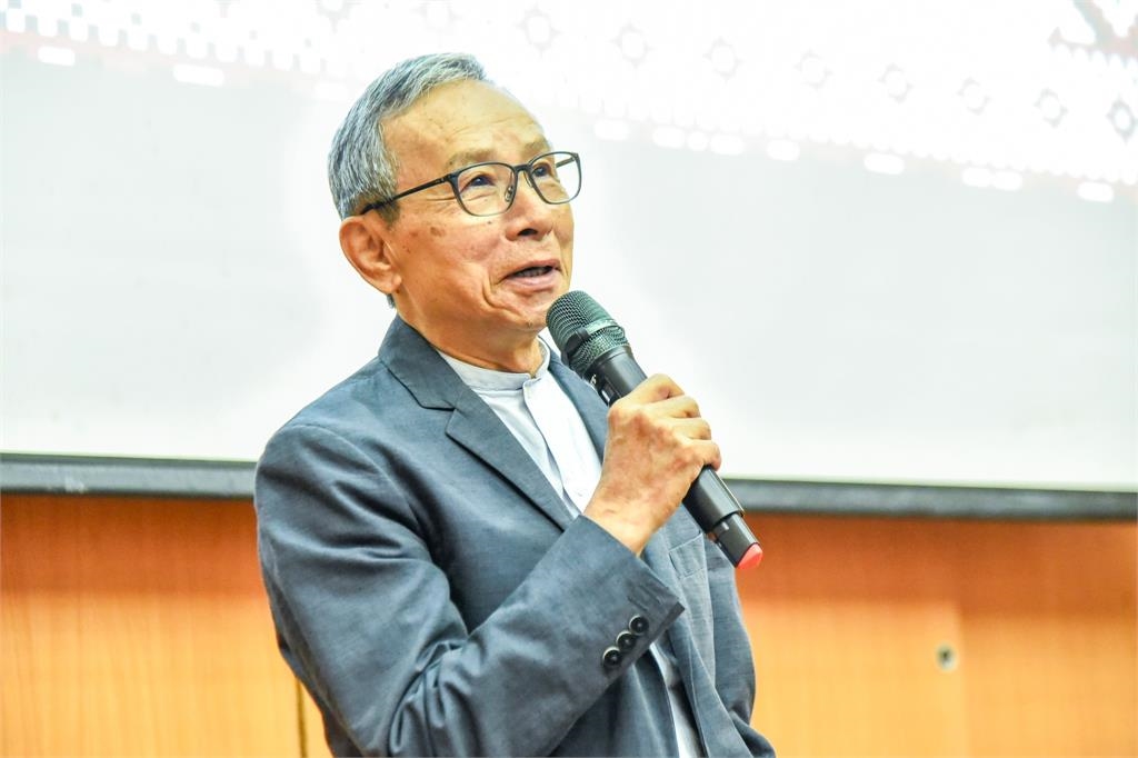 快新聞/經典電影《搭錯車》導演虞戡平深耕部落 獲頒最高榮譽一等原民獎章