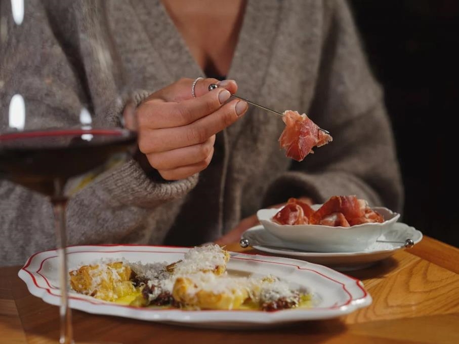 竹北貴婦「一餐吃500」喊便宜!在地人曝「實際行情」:500都算正常