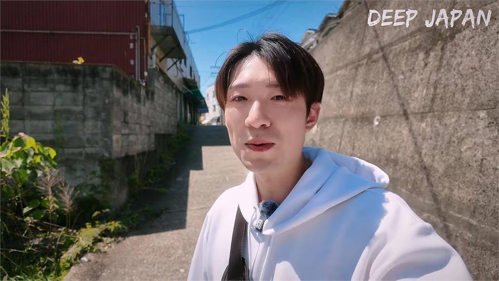 日本廢村大冒險!他迷路遇「種花老人指路」 網驚:伯伯會不會是狸貓