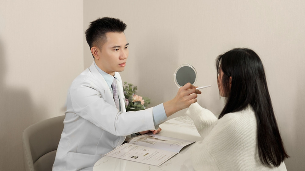 吳旻修醫師提醒,若想要在夏天做雷射,保濕、防曬不可忽略