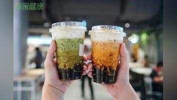 愛喝手搖飲料的人要小心！醫警示：一成分恐導致「失眠、焦慮、心悸」
