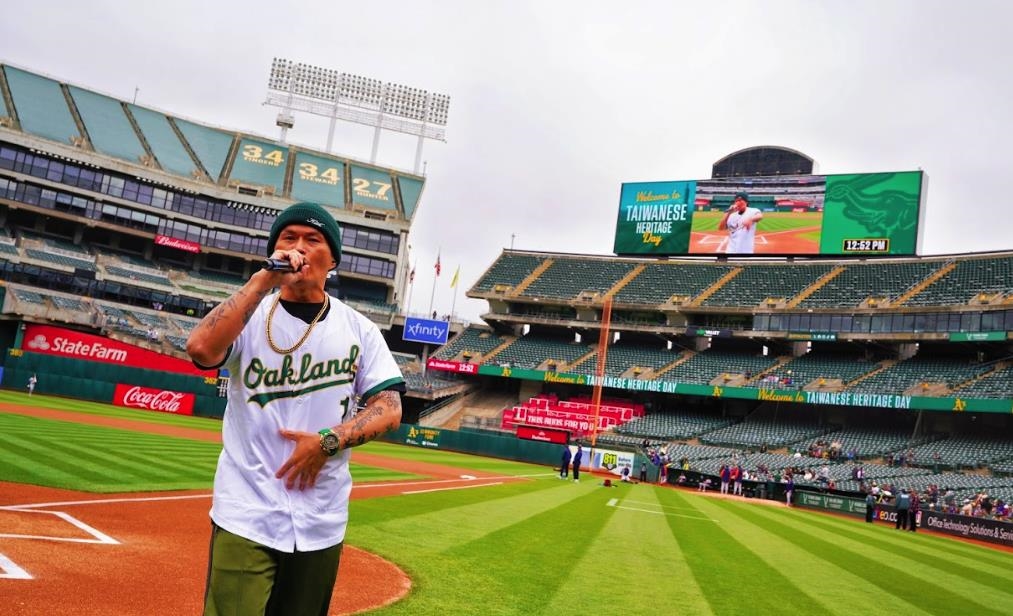 快新聞/3500個台灣人力挺! 2024舊⾦山台灣⽇「黃仁勳開球」嗨翻全場