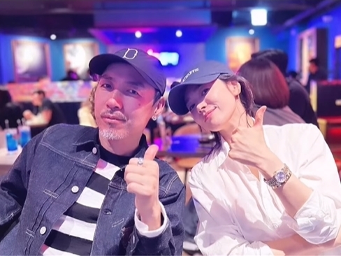 宋慧喬新劇開拍素顏無P超逆齡　2男寵愛眼神包圍畫面曝感情近況