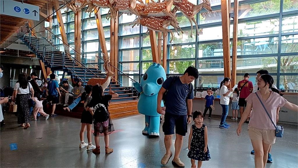 賽龍舟踅市集 端午精彩旅遊in台南