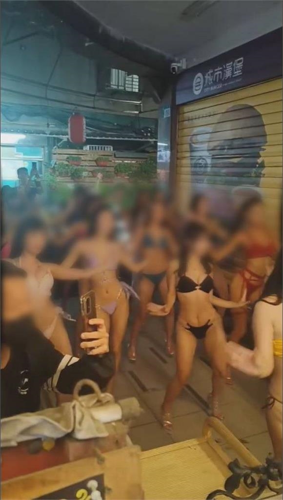 50比基尼妹一起搖!圍「三重四面佛」狂扭還願 網嗨看:感受到誠意