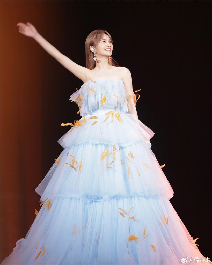 楊丞琳突拋喜訊「臉書0人」留言!網抓包「她1動作」冷清原因曝:怕了