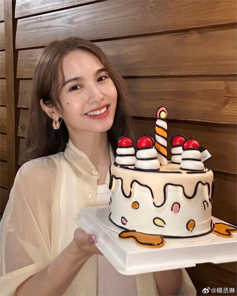 楊丞琳突拋喜訊「臉書0人」留言!網抓包「她1動作」冷清原因曝:怕了