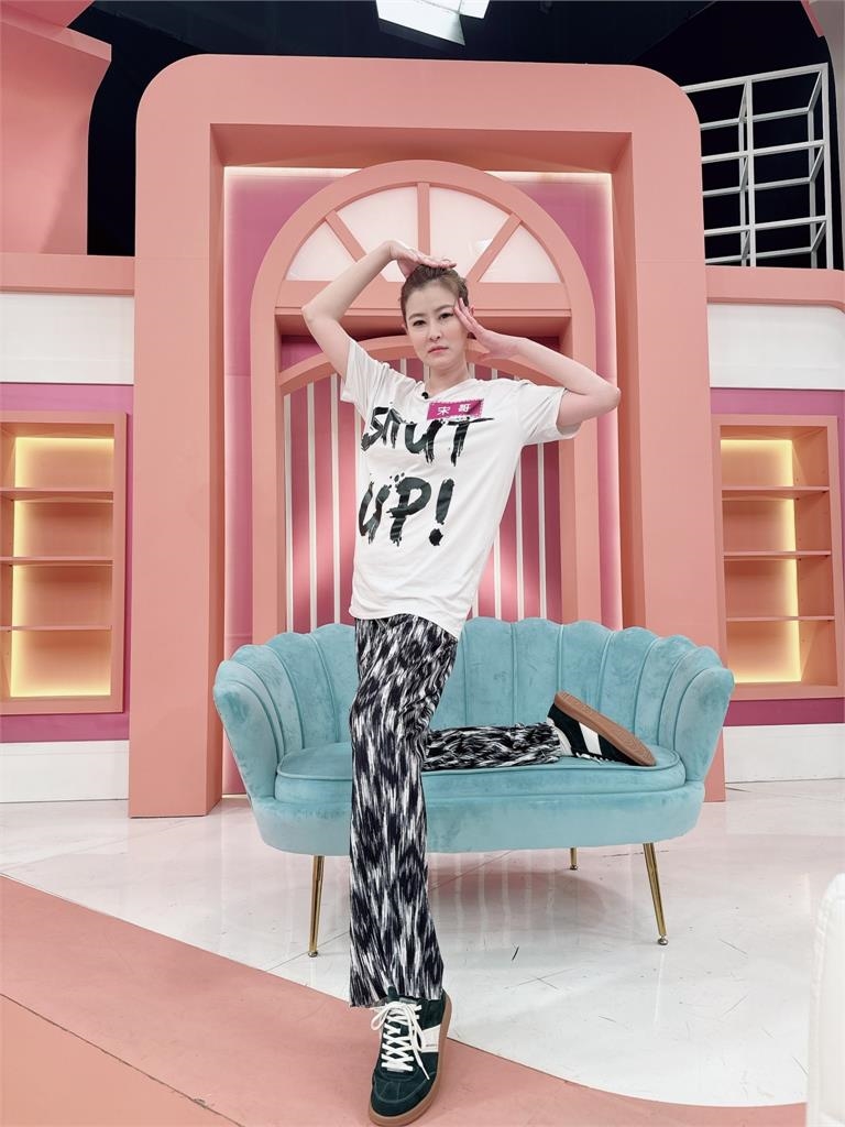 陳櫻文直播做蛋包飯失敗意外引二千人收看！驚動阿基師線上救場