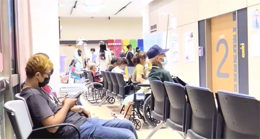 會呼吸的痛回來了…新冠夏天「反常大流行」!3名醫曝關鍵原因:2類人要小心