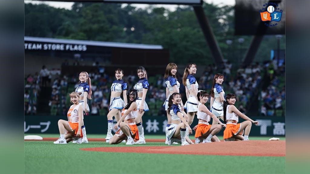 中職/UniGirls前進日本參加「雙獅會」 瑟七、JOY西武巨蛋外展歌喉 中職/UniGirls前進日本參加「雙獅會」 瑟七、JOY西武巨蛋外展歌喉