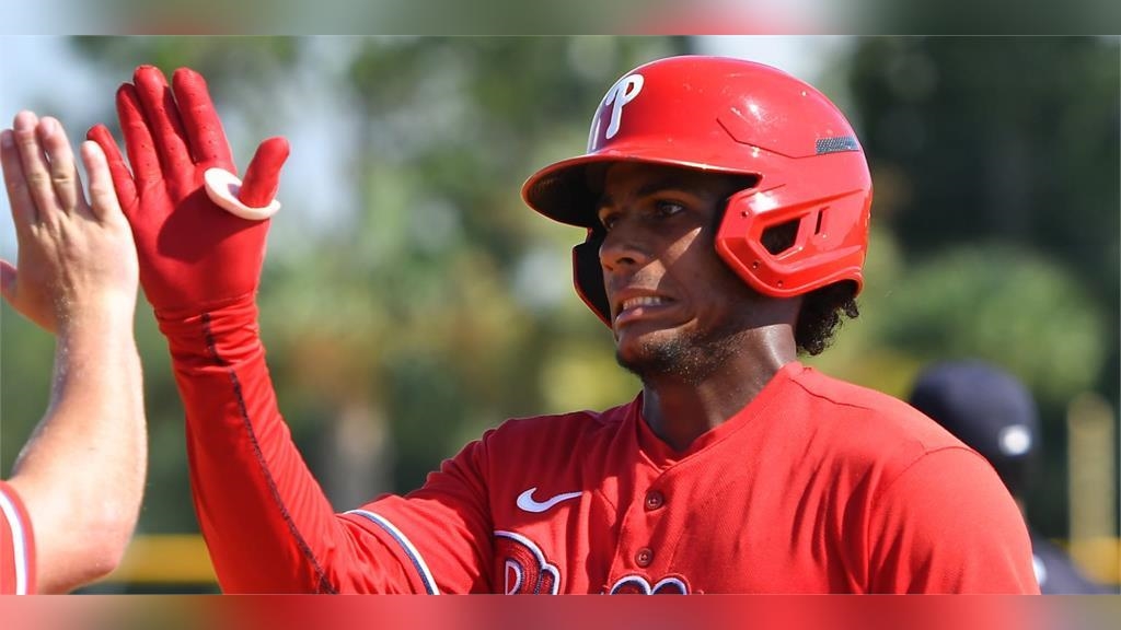 MLB（影）／不要眨眼睛！擦棒被捕球　賭你看不出來這球捕手怎接到的