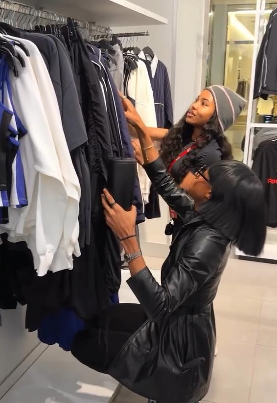 他完美Cos超人特攻隊「衣夫人」！神奇鬼魅步伐「影片掀破億朝聖」